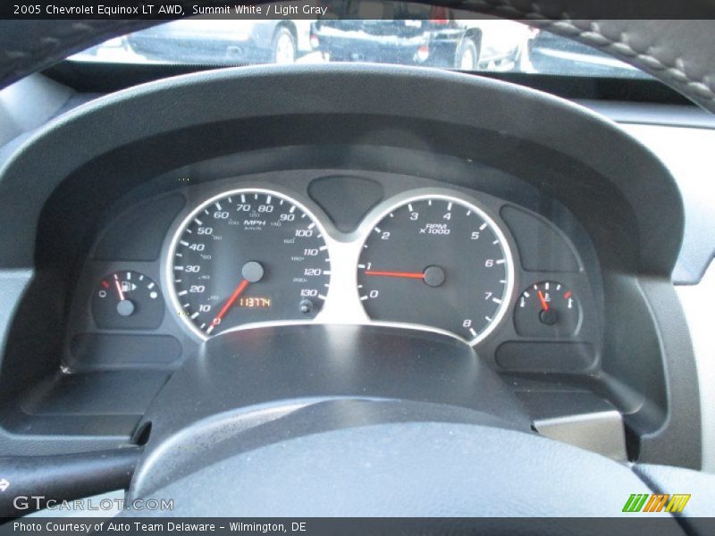Summit White / Light Gray 2005 Chevrolet Equinox LT AWD