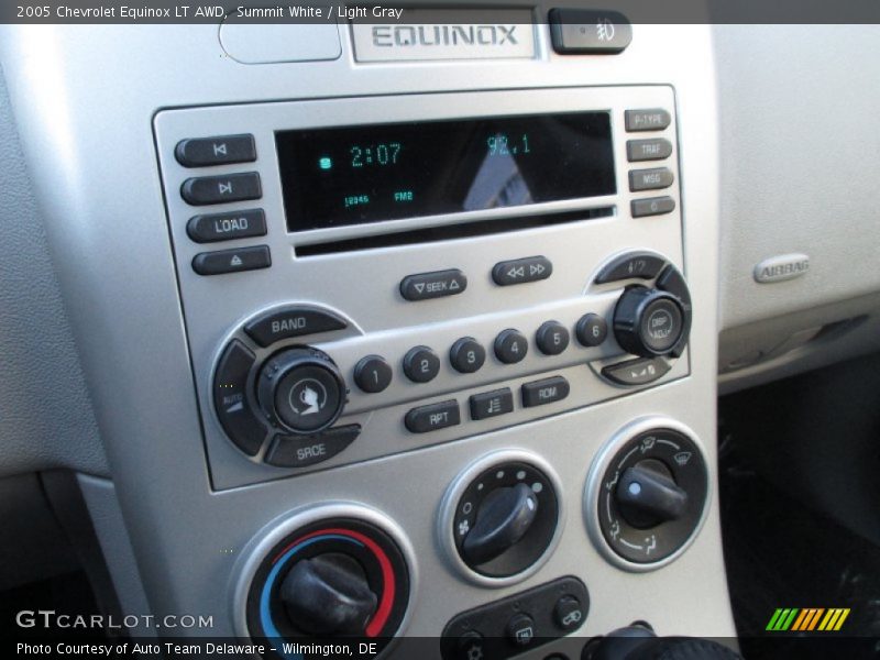 Summit White / Light Gray 2005 Chevrolet Equinox LT AWD
