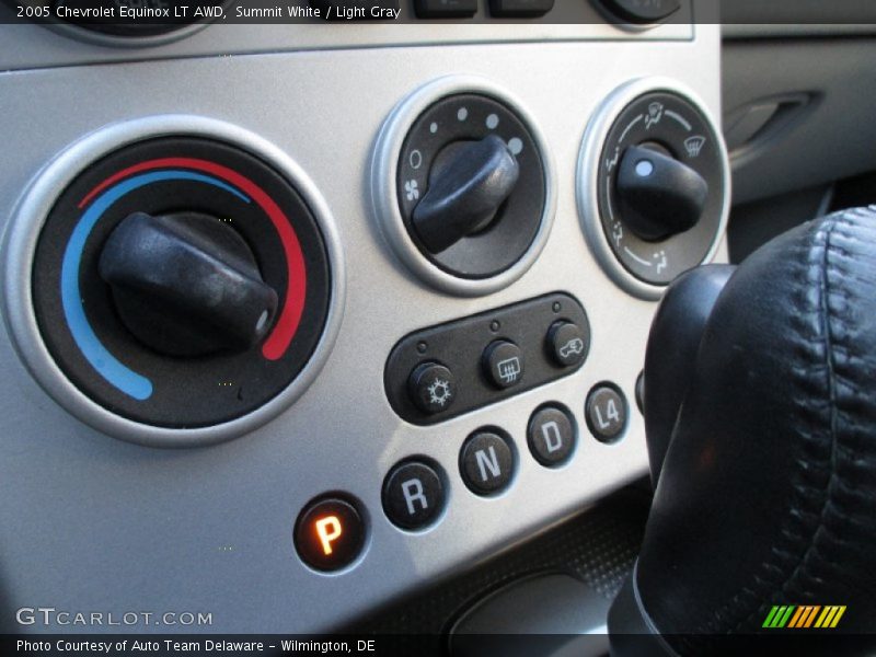 Summit White / Light Gray 2005 Chevrolet Equinox LT AWD