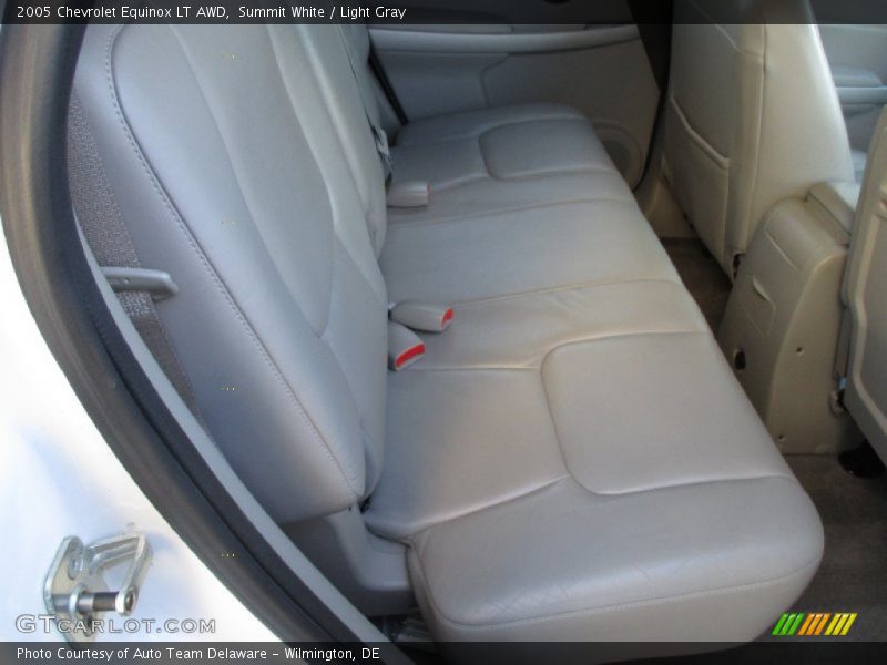 Summit White / Light Gray 2005 Chevrolet Equinox LT AWD