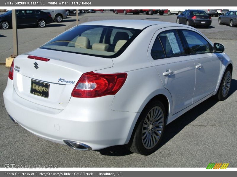 White Water Pearl / Beige 2012 Suzuki Kizashi SE