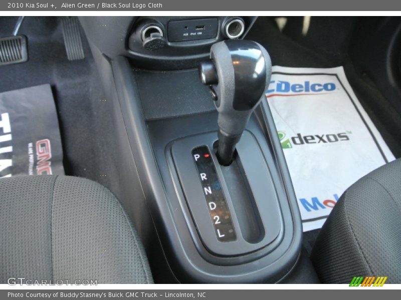 Alien Green / Black Soul Logo Cloth 2010 Kia Soul +
