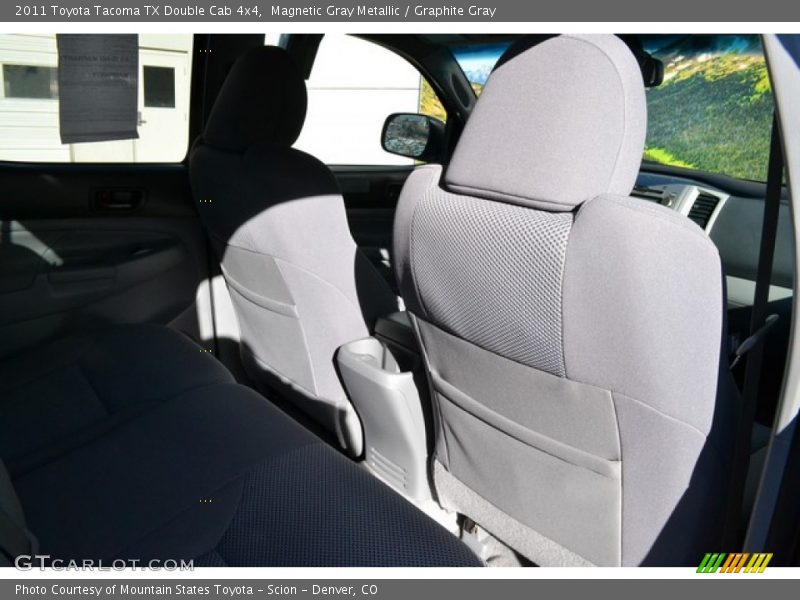 Magnetic Gray Metallic / Graphite Gray 2011 Toyota Tacoma TX Double Cab 4x4