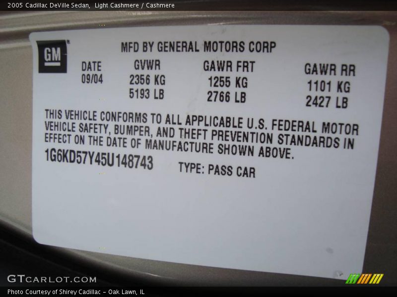 Light Cashmere / Cashmere 2005 Cadillac DeVille Sedan