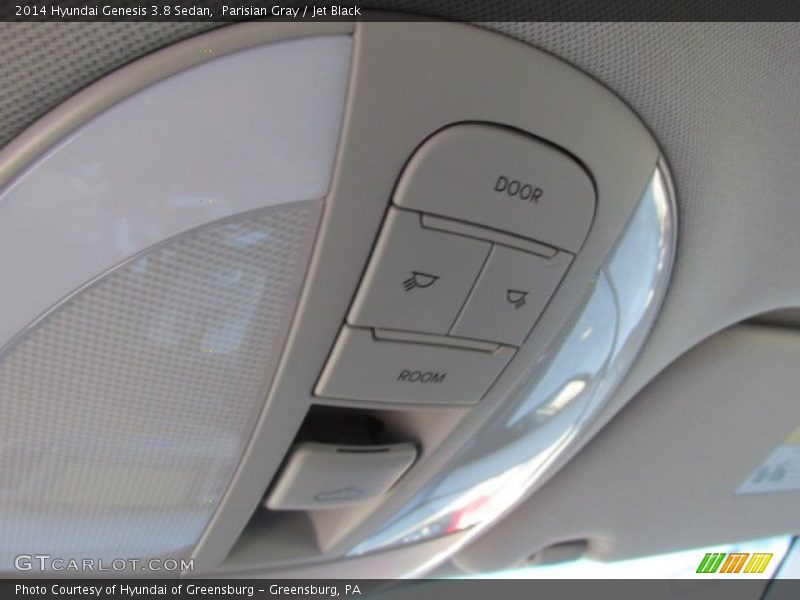Controls of 2014 Genesis 3.8 Sedan