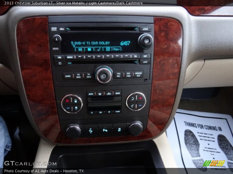 Silver Ice Metallic / Light Cashmere/Dark Cashmere 2013 Chevrolet Suburban LT