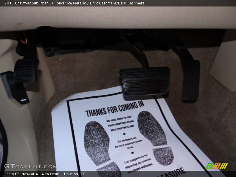 Silver Ice Metallic / Light Cashmere/Dark Cashmere 2013 Chevrolet Suburban LT