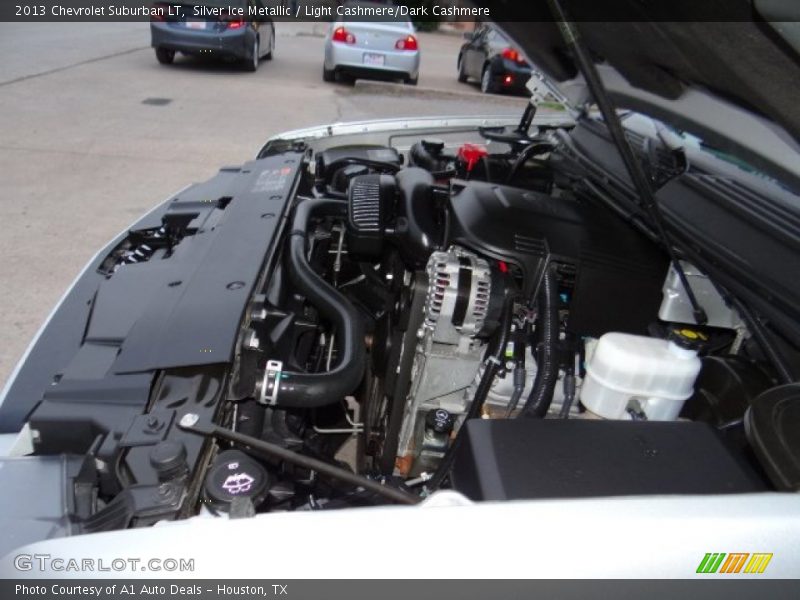 Silver Ice Metallic / Light Cashmere/Dark Cashmere 2013 Chevrolet Suburban LT