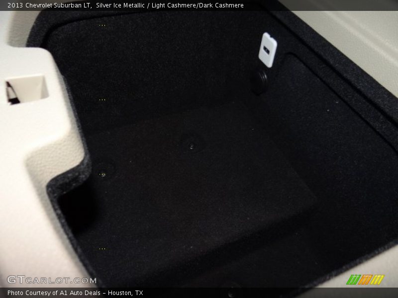 Silver Ice Metallic / Light Cashmere/Dark Cashmere 2013 Chevrolet Suburban LT