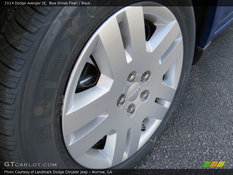 Blue Streak Pearl / Black 2014 Dodge Avenger SE