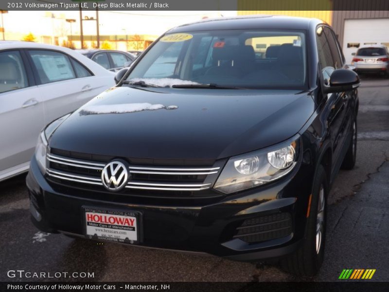 Deep Black Metallic / Black 2012 Volkswagen Tiguan LE