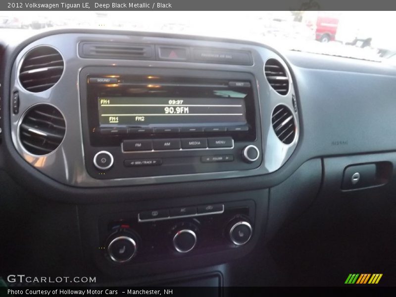 Deep Black Metallic / Black 2012 Volkswagen Tiguan LE