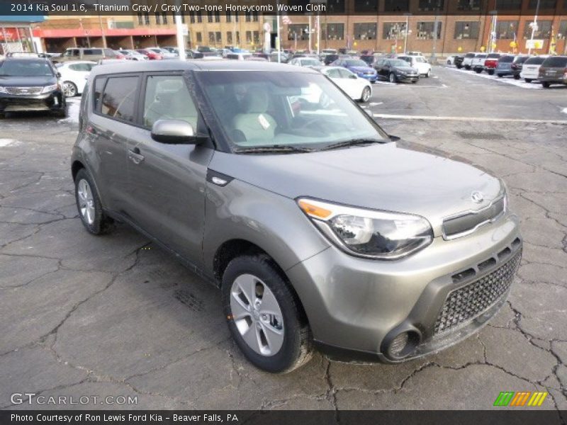 Titanium Gray / Gray Two-tone Honeycomb Woven Cloth 2014 Kia Soul 1.6