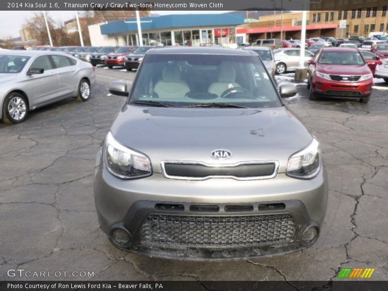 Titanium Gray / Gray Two-tone Honeycomb Woven Cloth 2014 Kia Soul 1.6