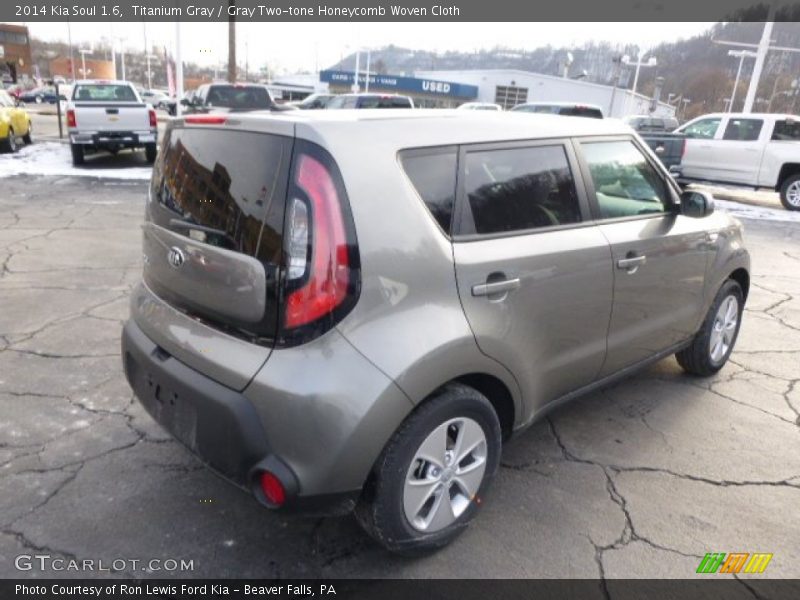Titanium Gray / Gray Two-tone Honeycomb Woven Cloth 2014 Kia Soul 1.6
