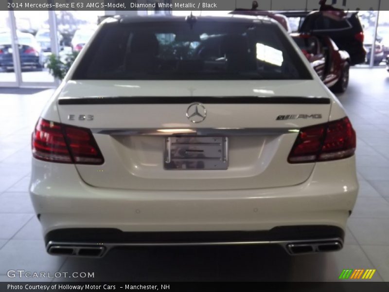 Diamond White Metallic / Black 2014 Mercedes-Benz E 63 AMG S-Model