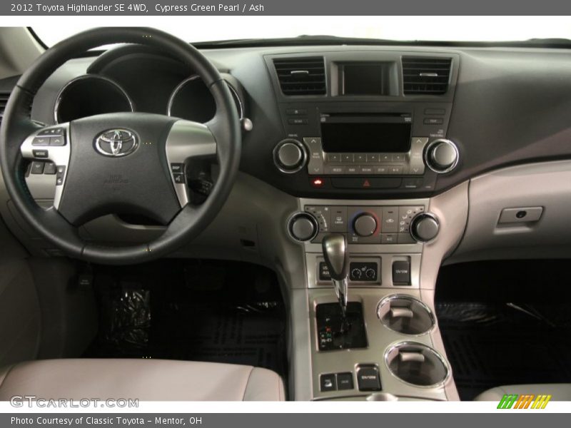 Cypress Green Pearl / Ash 2012 Toyota Highlander SE 4WD