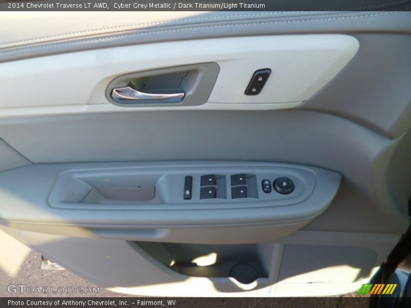 Cyber Grey Metallic / Dark Titanium/Light Titanium 2014 Chevrolet Traverse LT AWD