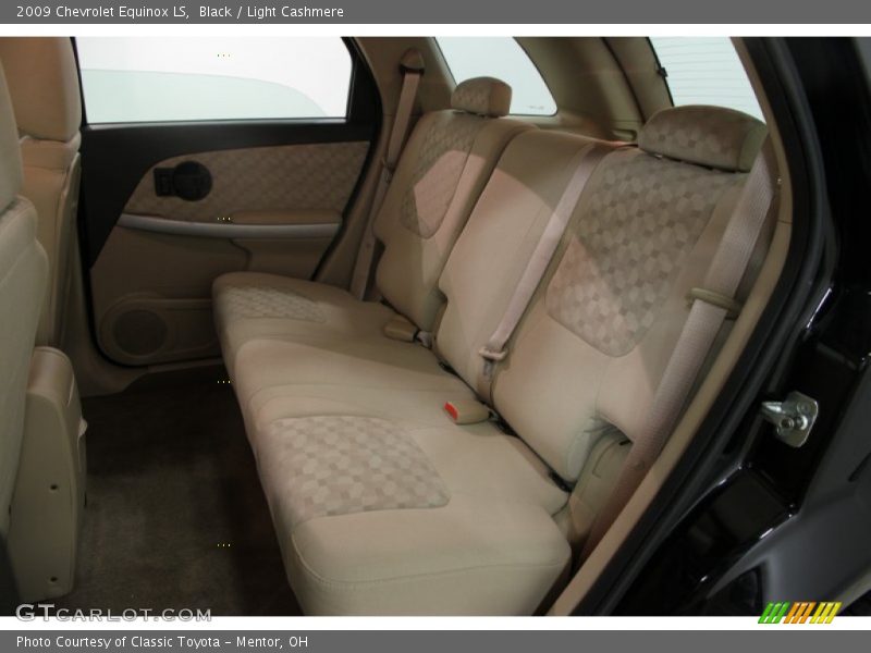 Black / Light Cashmere 2009 Chevrolet Equinox LS