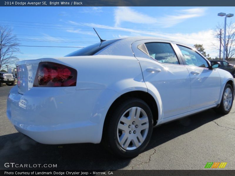 Bright White / Black 2014 Dodge Avenger SE