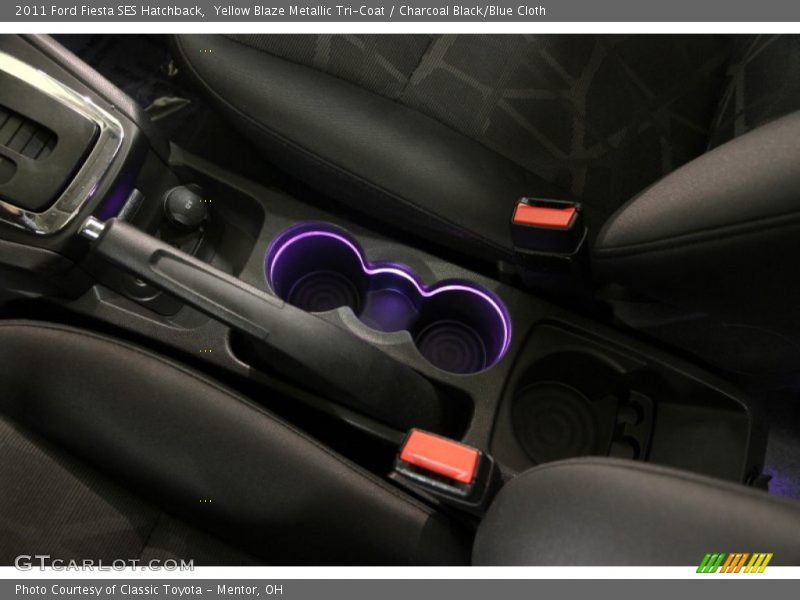 Yellow Blaze Metallic Tri-Coat / Charcoal Black/Blue Cloth 2011 Ford Fiesta SES Hatchback