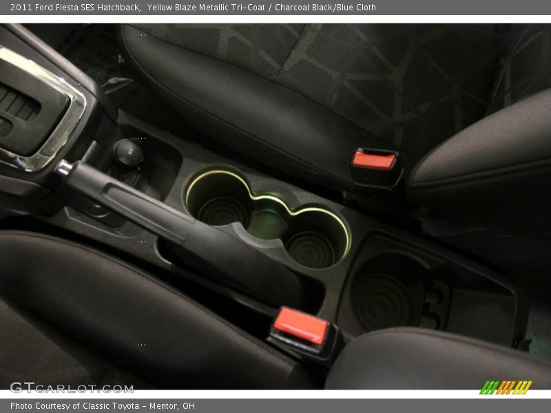 Yellow Blaze Metallic Tri-Coat / Charcoal Black/Blue Cloth 2011 Ford Fiesta SES Hatchback
