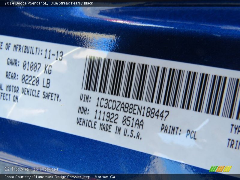 Blue Streak Pearl / Black 2014 Dodge Avenger SE