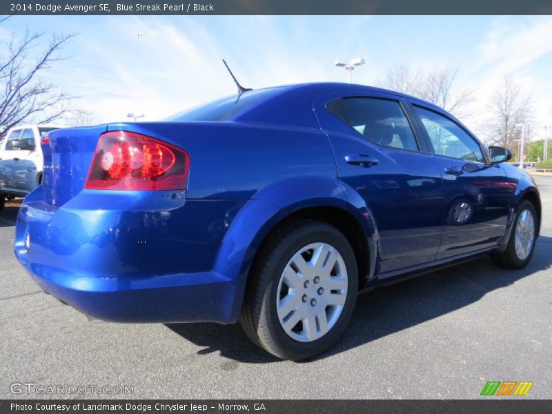 Blue Streak Pearl / Black 2014 Dodge Avenger SE
