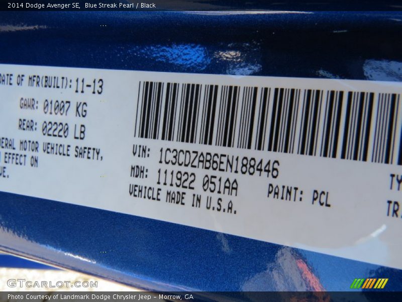 Blue Streak Pearl / Black 2014 Dodge Avenger SE