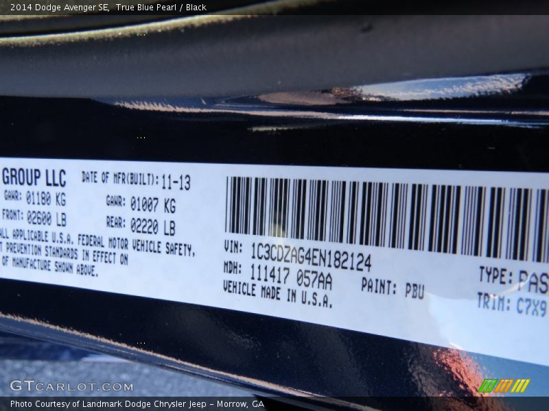 True Blue Pearl / Black 2014 Dodge Avenger SE