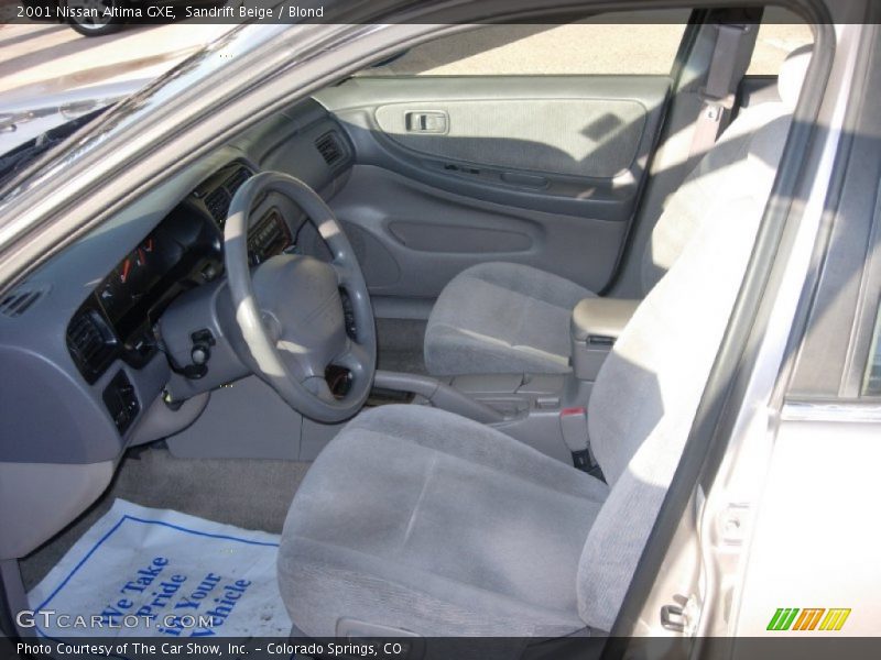 Sandrift Beige / Blond 2001 Nissan Altima GXE