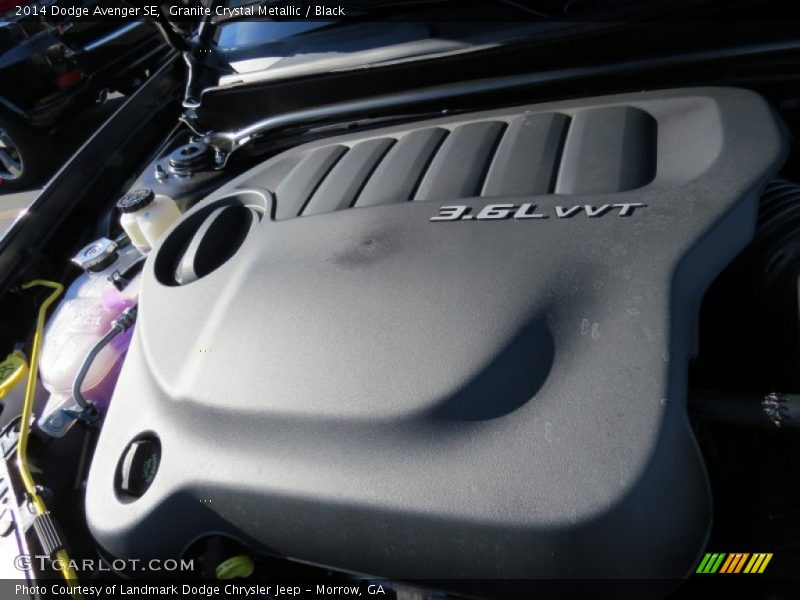 Granite Crystal Metallic / Black 2014 Dodge Avenger SE