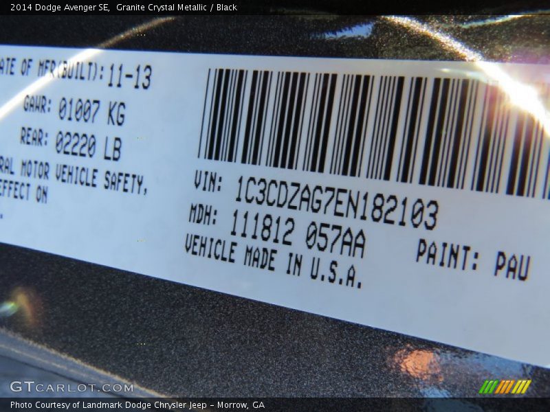 Granite Crystal Metallic / Black 2014 Dodge Avenger SE