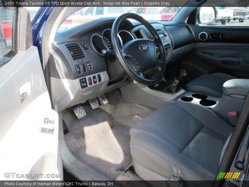 Indigo Ink Blue Pearl / Graphite Gray 2005 Toyota Tacoma V6 TRD Sport Access Cab 4x4