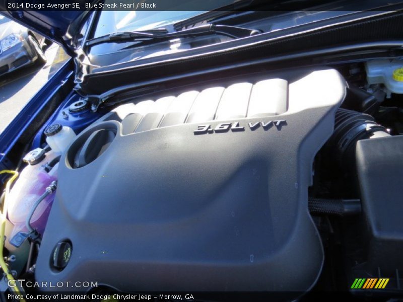 Blue Streak Pearl / Black 2014 Dodge Avenger SE