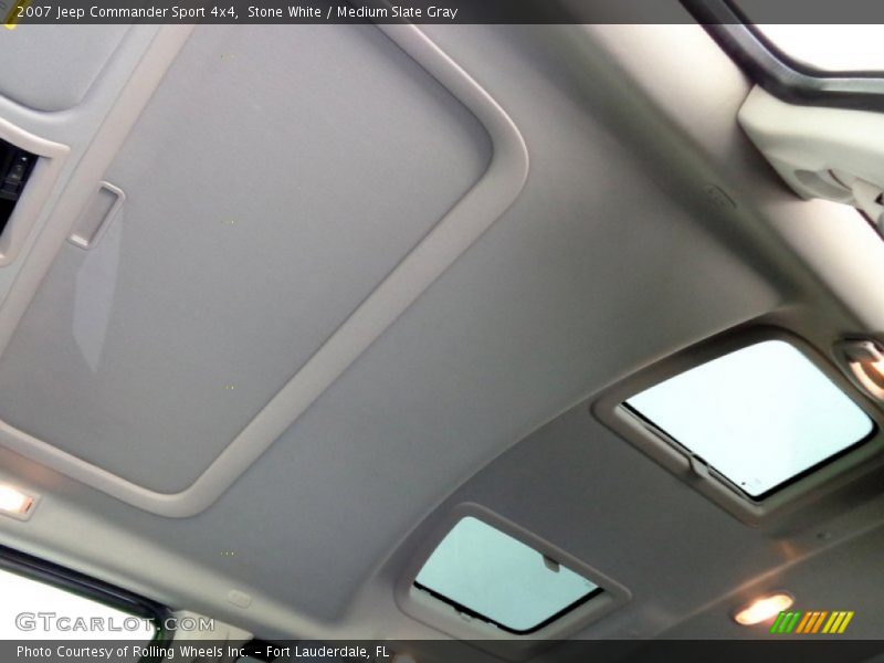 Sunroof of 2007 Commander Sport 4x4