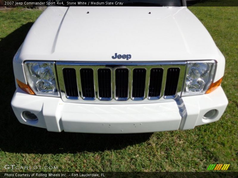 Stone White / Medium Slate Gray 2007 Jeep Commander Sport 4x4