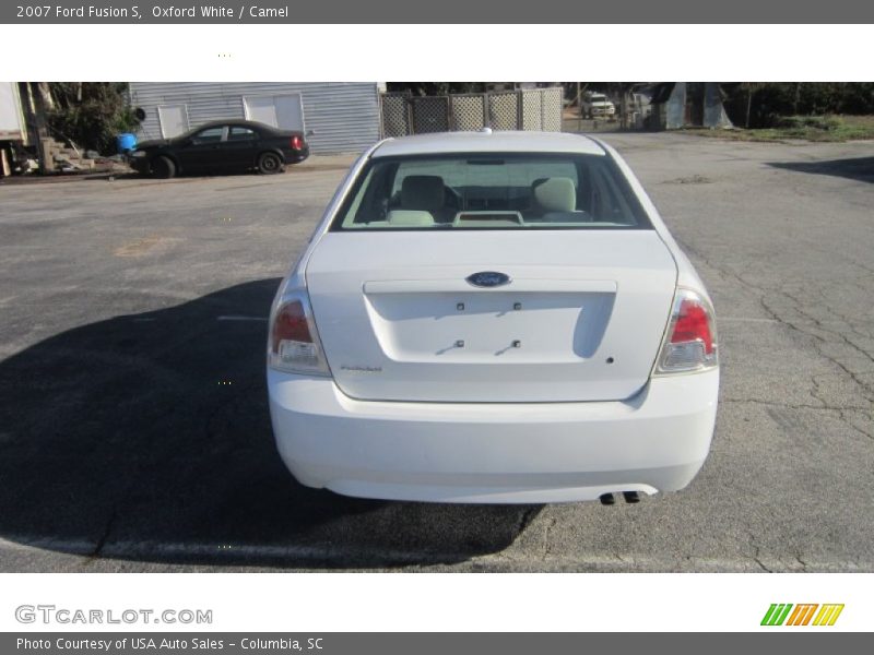 Oxford White / Camel 2007 Ford Fusion S