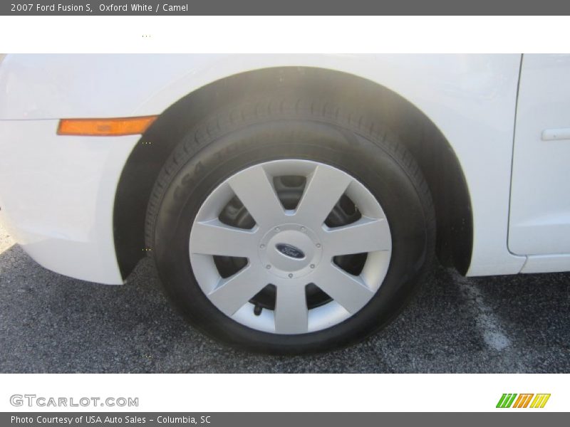 Oxford White / Camel 2007 Ford Fusion S