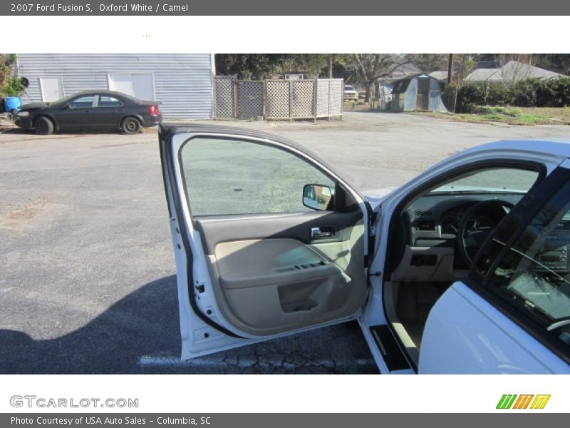 Oxford White / Camel 2007 Ford Fusion S
