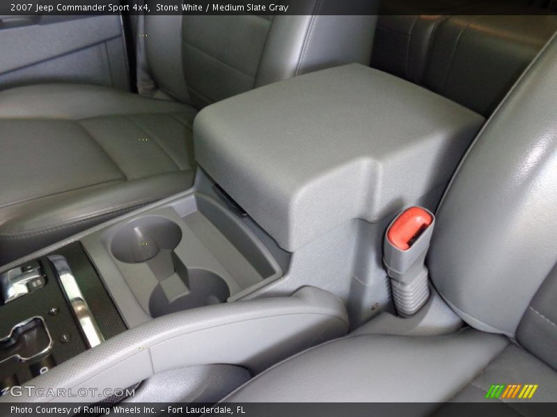 Stone White / Medium Slate Gray 2007 Jeep Commander Sport 4x4