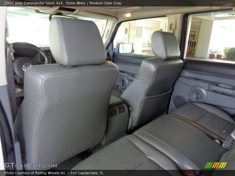 Stone White / Medium Slate Gray 2007 Jeep Commander Sport 4x4