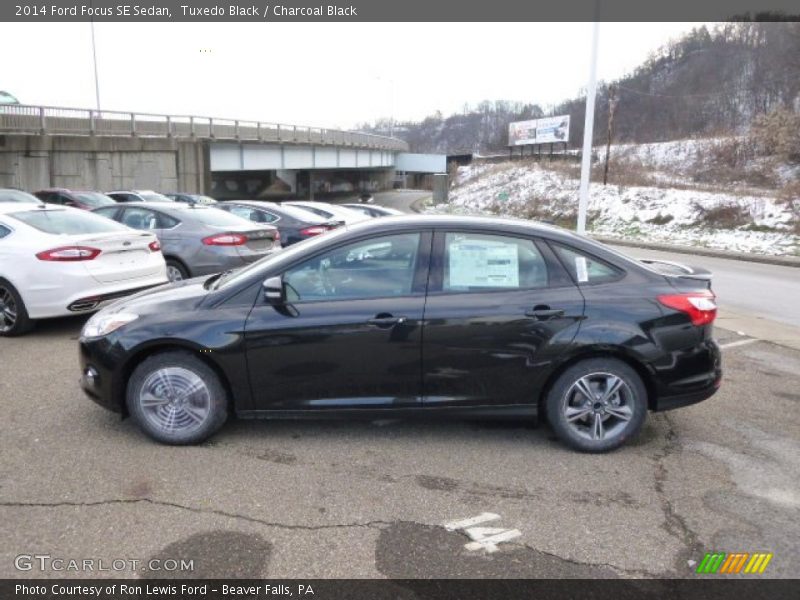 Tuxedo Black / Charcoal Black 2014 Ford Focus SE Sedan