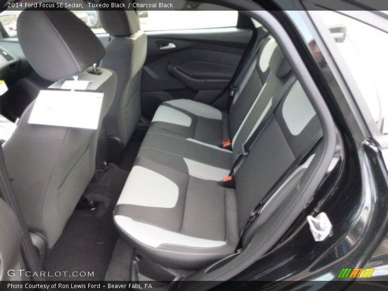 Tuxedo Black / Charcoal Black 2014 Ford Focus SE Sedan