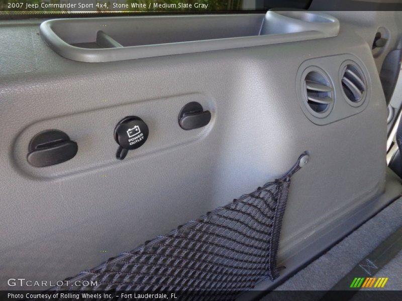 Stone White / Medium Slate Gray 2007 Jeep Commander Sport 4x4