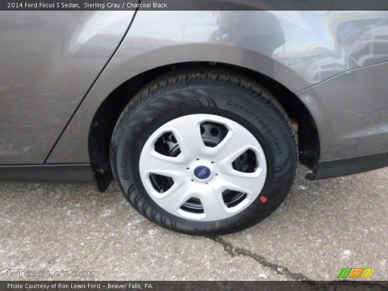 Sterling Gray / Charcoal Black 2014 Ford Focus S Sedan