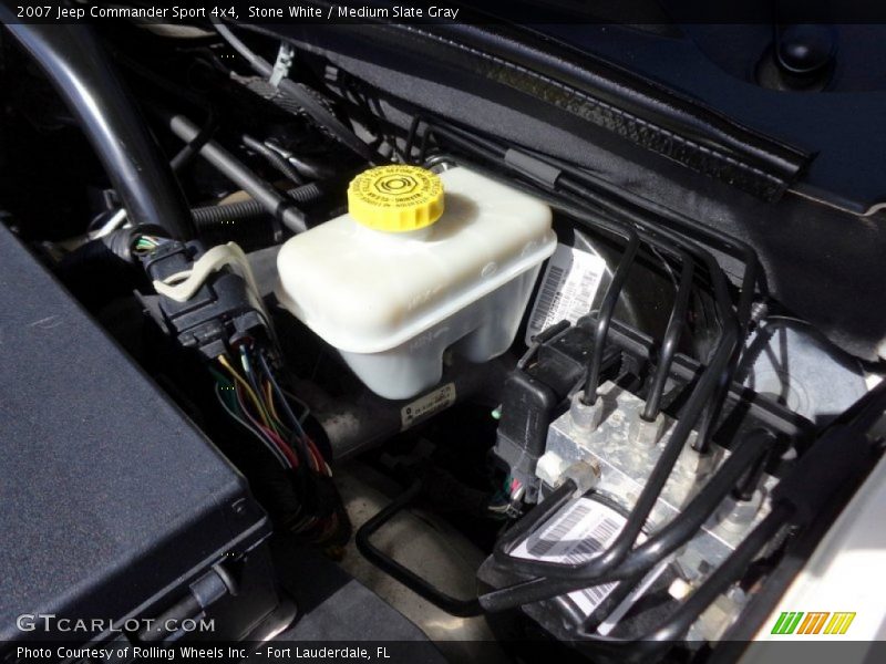 Stone White / Medium Slate Gray 2007 Jeep Commander Sport 4x4