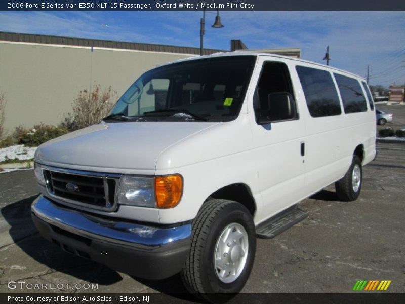 Oxford White / Medium Flint Grey 2006 Ford E Series Van E350 XLT 15 Passenger