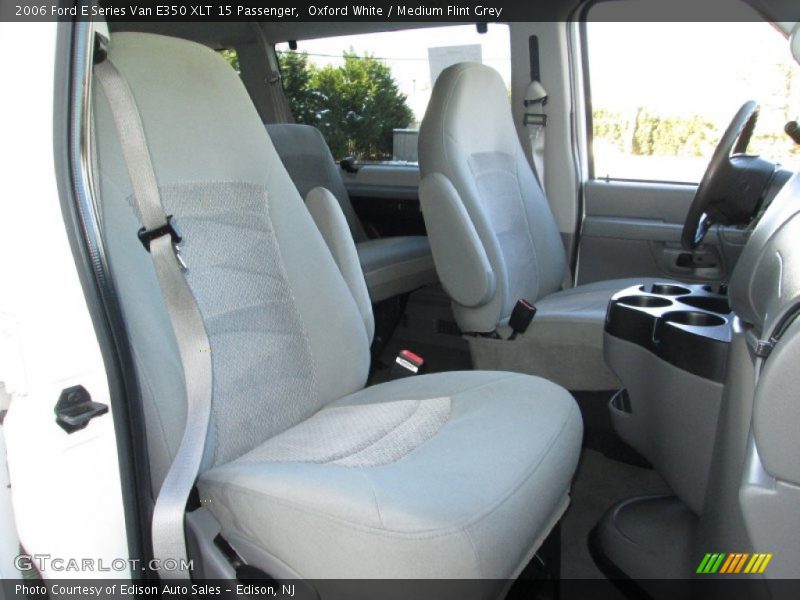 Oxford White / Medium Flint Grey 2006 Ford E Series Van E350 XLT 15 Passenger