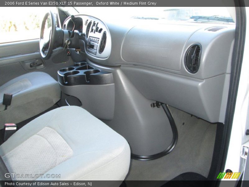 Oxford White / Medium Flint Grey 2006 Ford E Series Van E350 XLT 15 Passenger